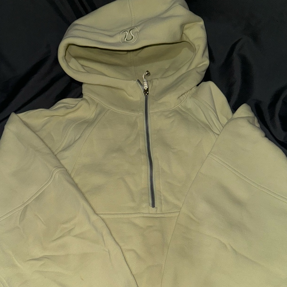 Sage Green Lululemon Cropped Scuba